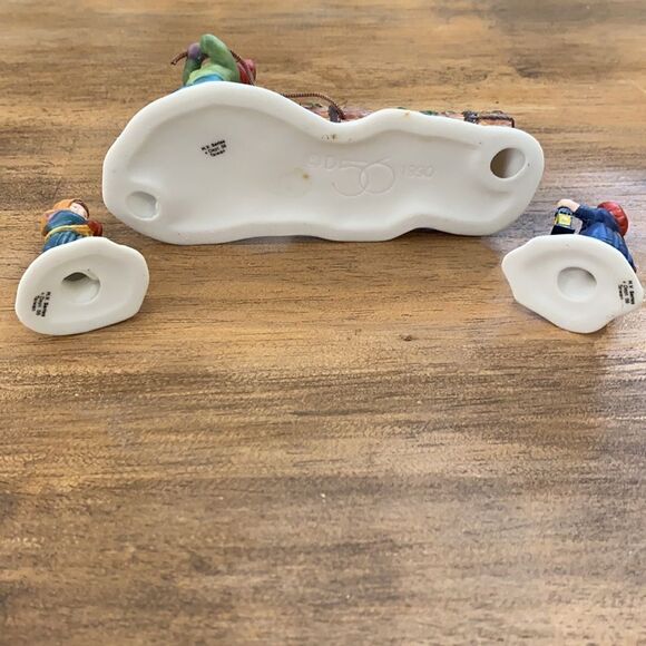 Dept 56 Bringing Home The Yule Log Figurine Set Christmas Village #5558-1 - Picture 7 of 8